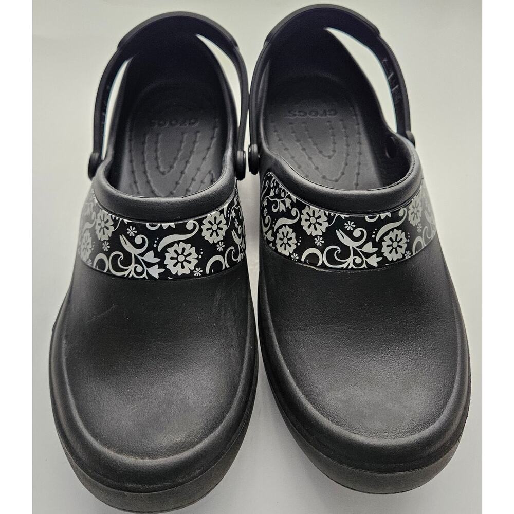 Crocs Women Size 7 Solid Black with White Flower Trim Slingback Mule Beach Shoe - Picture 2 of 9